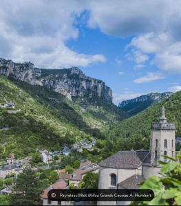 Peyreleau-petite-cite-de-caractere©Explore-millau-DR