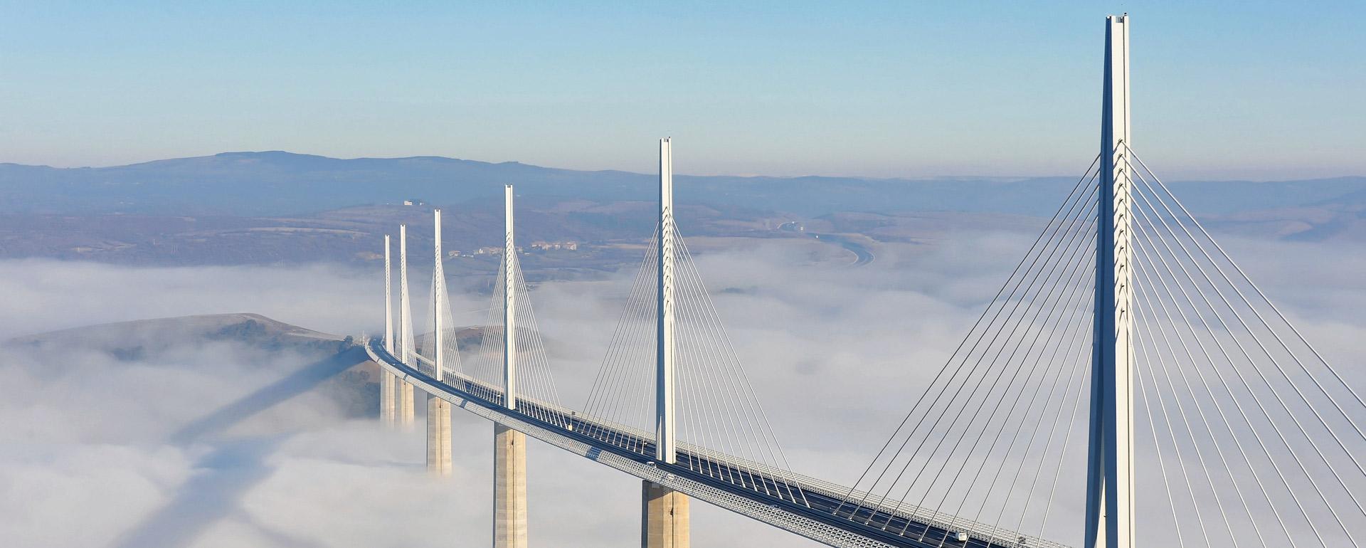 Le viaduc de Millau © D.Jamme / Eiffage CEVM / Foster and Partners