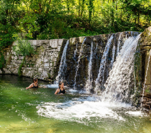 Saint-Pons-de-Thomieres-camping-les-cerisiers-du-jaur©Herve_Leclair-Algodia