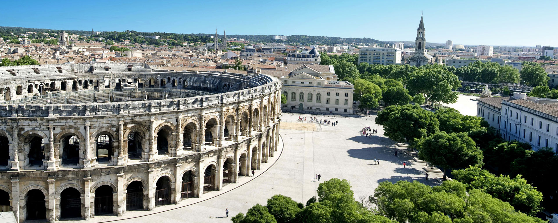 Arènes de Nîmes vues du ciel